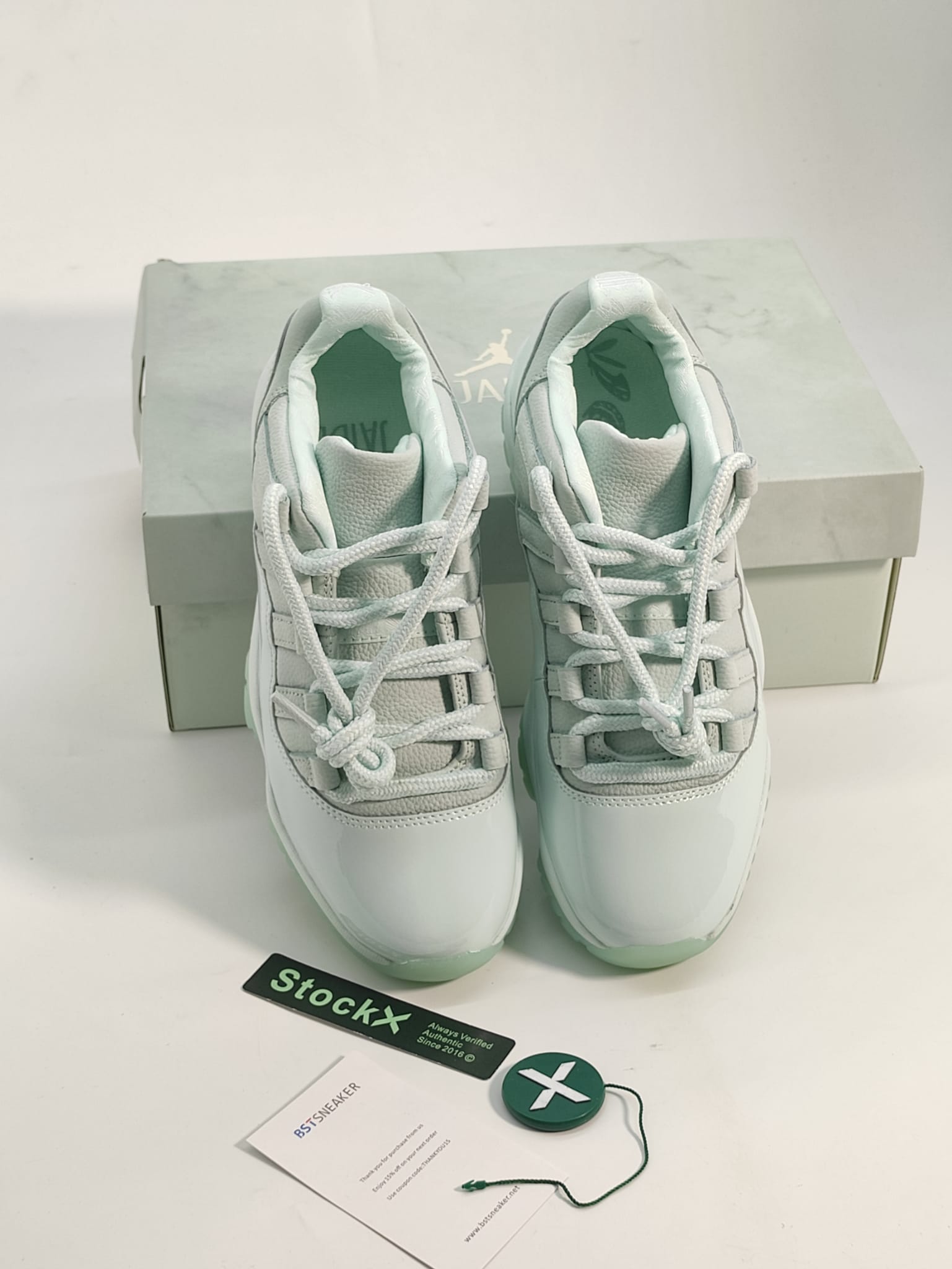 Bstsneaker-Air Jordan 11 Retro Low Limited Edition IW1882-300