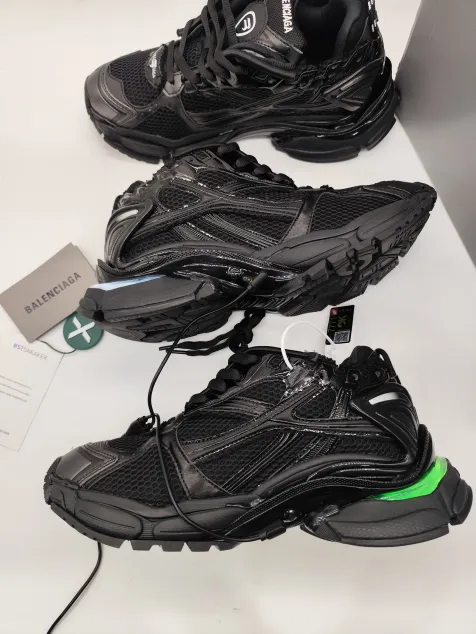 Bstsneaker-Balenciaga Runner LED Black 853225 WRNLD 1000