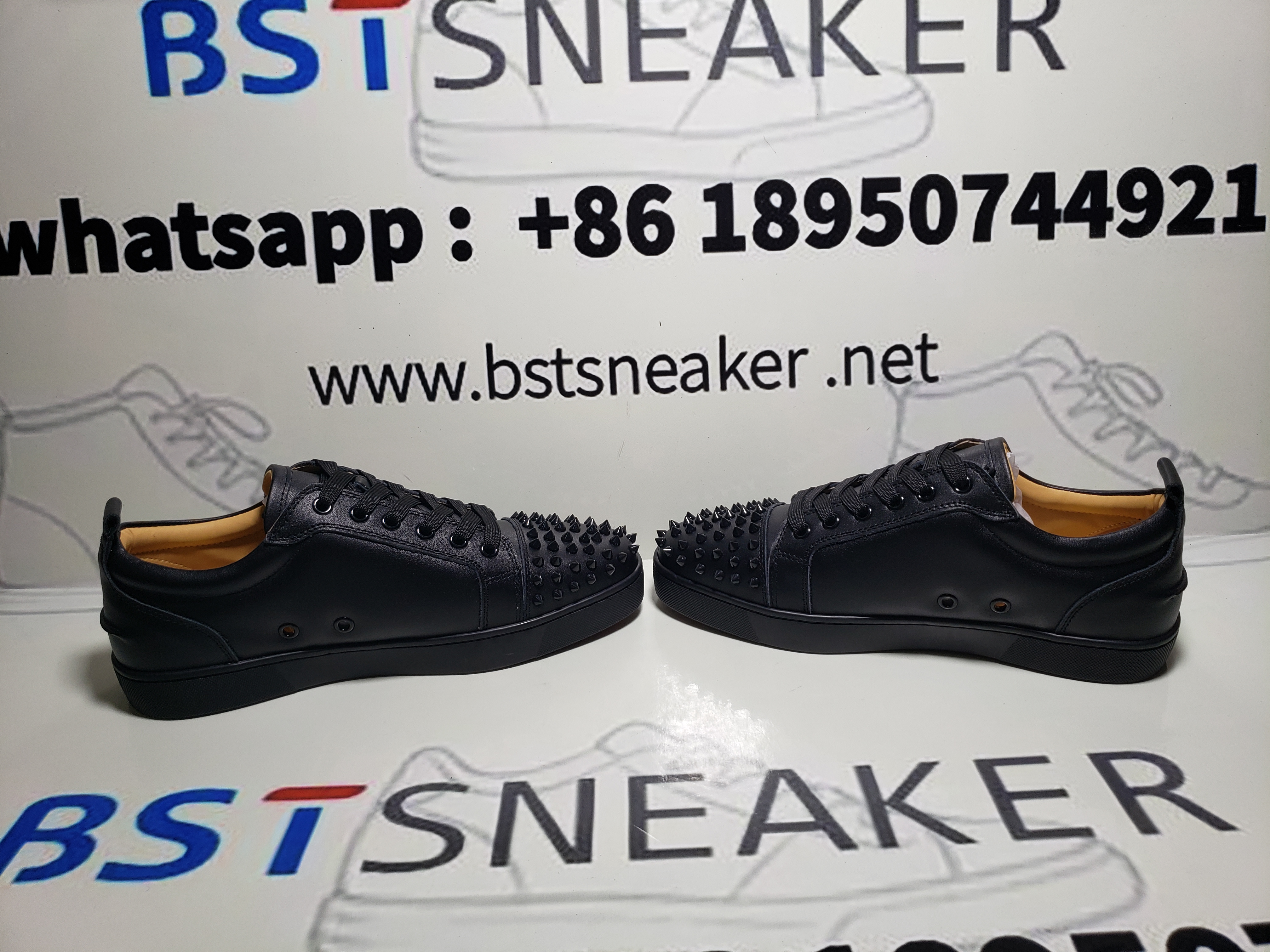 Bstsneaker-Christian Louboutin Louis Junior Spikes Sneaker Leather Black