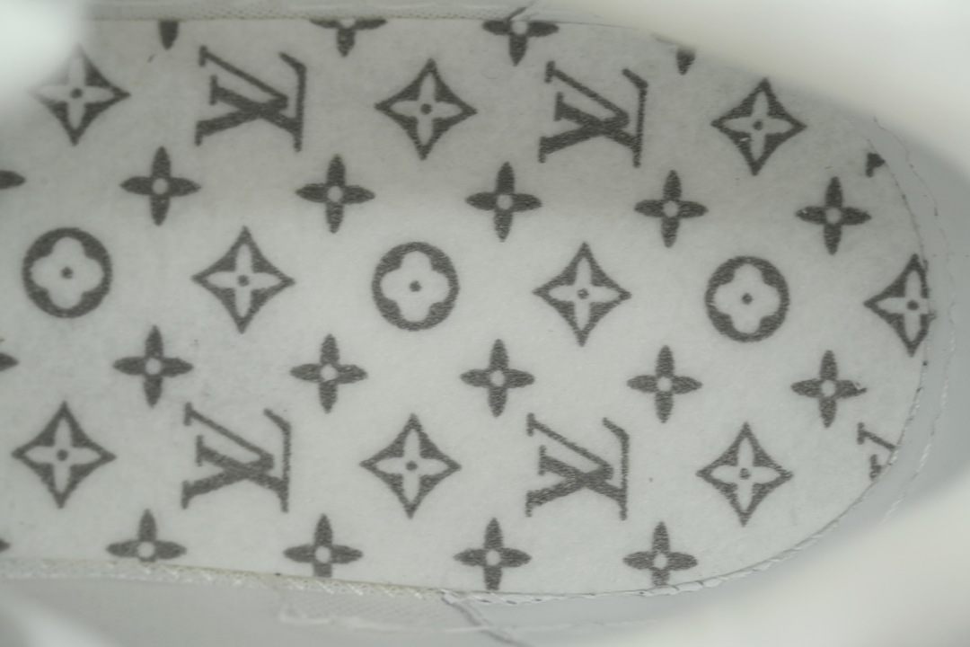 Bstsneaker-Louis Vuitton Trainer White Rivets (NFC)