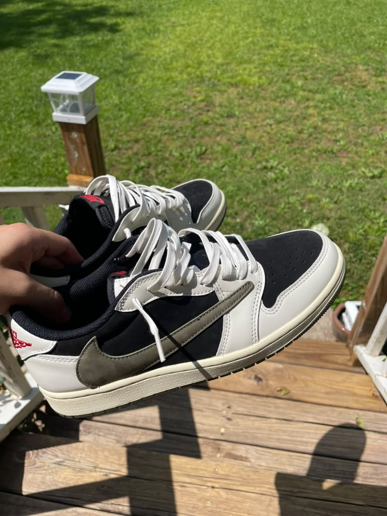 Bstsneaker-Air Jordan 1 Retro Low OG SP Travis Scott Olive DZ4137-106 