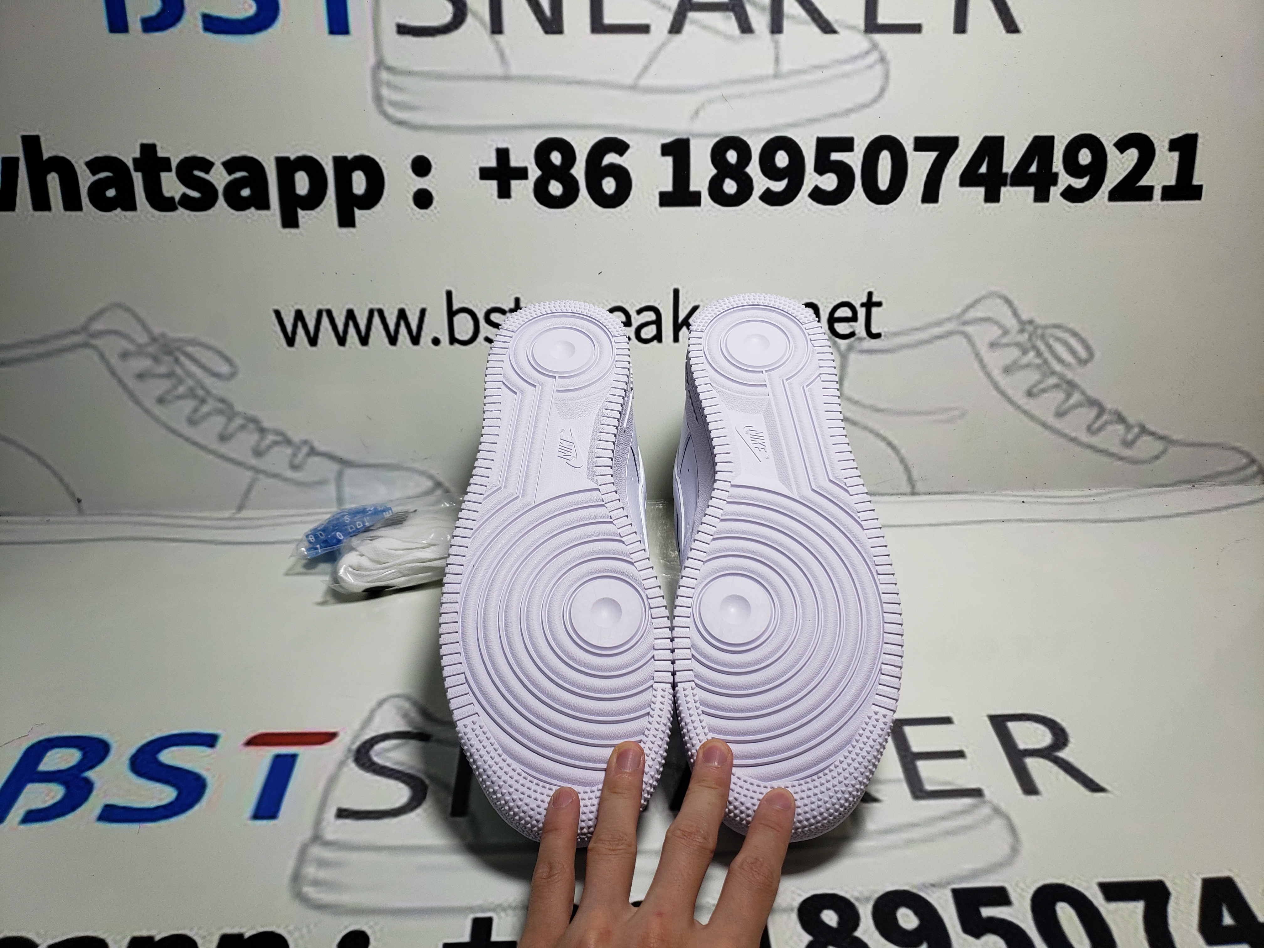 Bstsneaker-Nike Air Force 1 Low Drake NOCTA Certified Lover Boy CZ8065-100