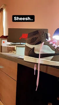 Bstsneaker- Air Jordan 1 Retro High Travis Scott CD4487-100  review 0