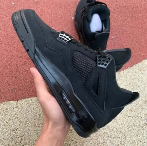 Bstsneaker-Air Jordan 4 Retro Black Cat (2020) CU1110-010 review 