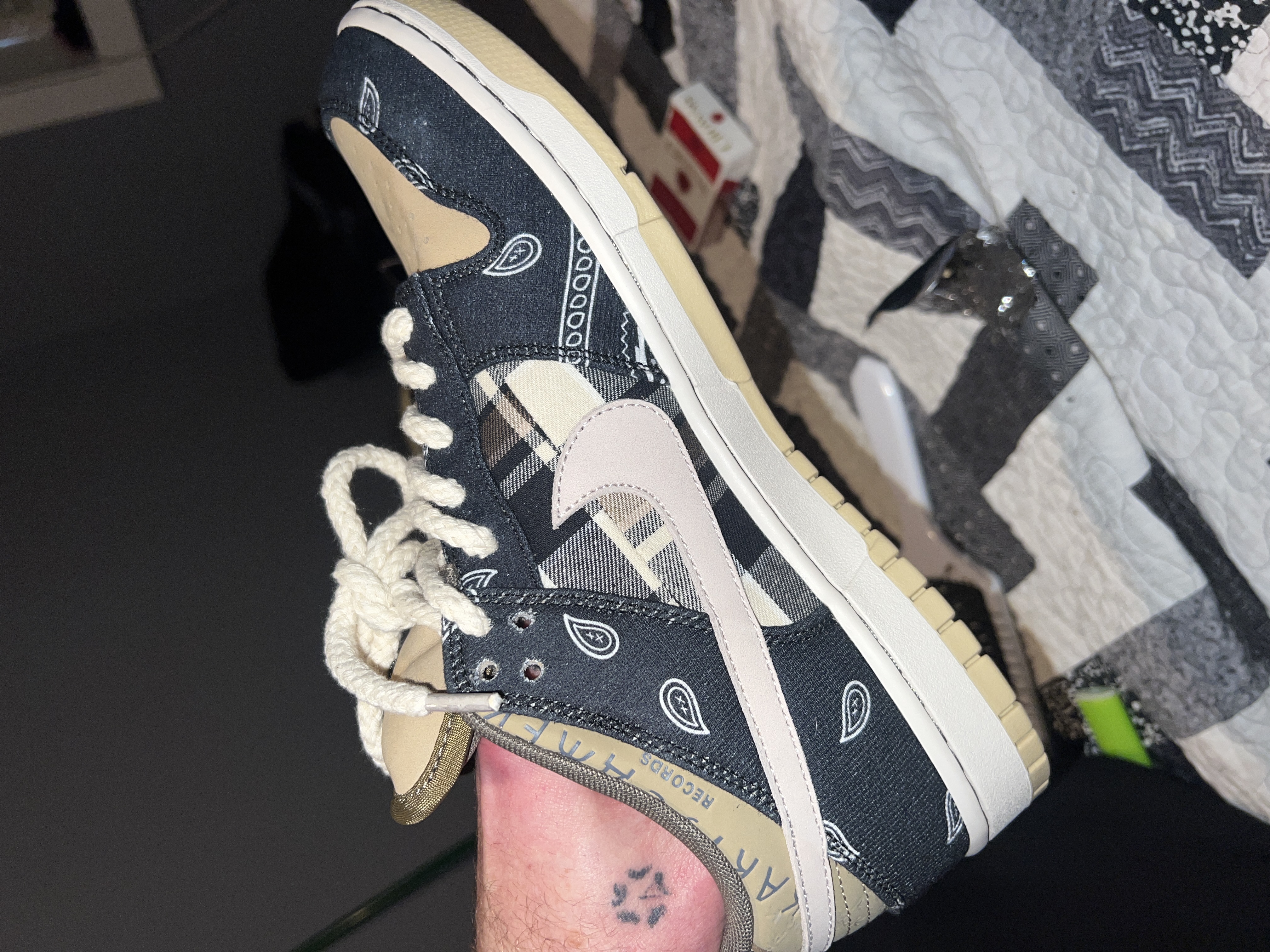 Bstsneaker-Nike SB Dunk Low Travis Scott CT5053-001  review Sam 00