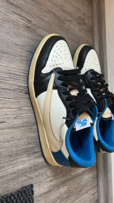 Bstsneaker- Air Jordan 1 x Fragment x Travis Scott DM7866-140  review lloyd