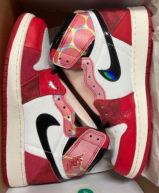 Bstsneaker-Air Jordan 1 High OG Spider-Man Across the Spider-Verse DV1748-601 review Godfery Pullan