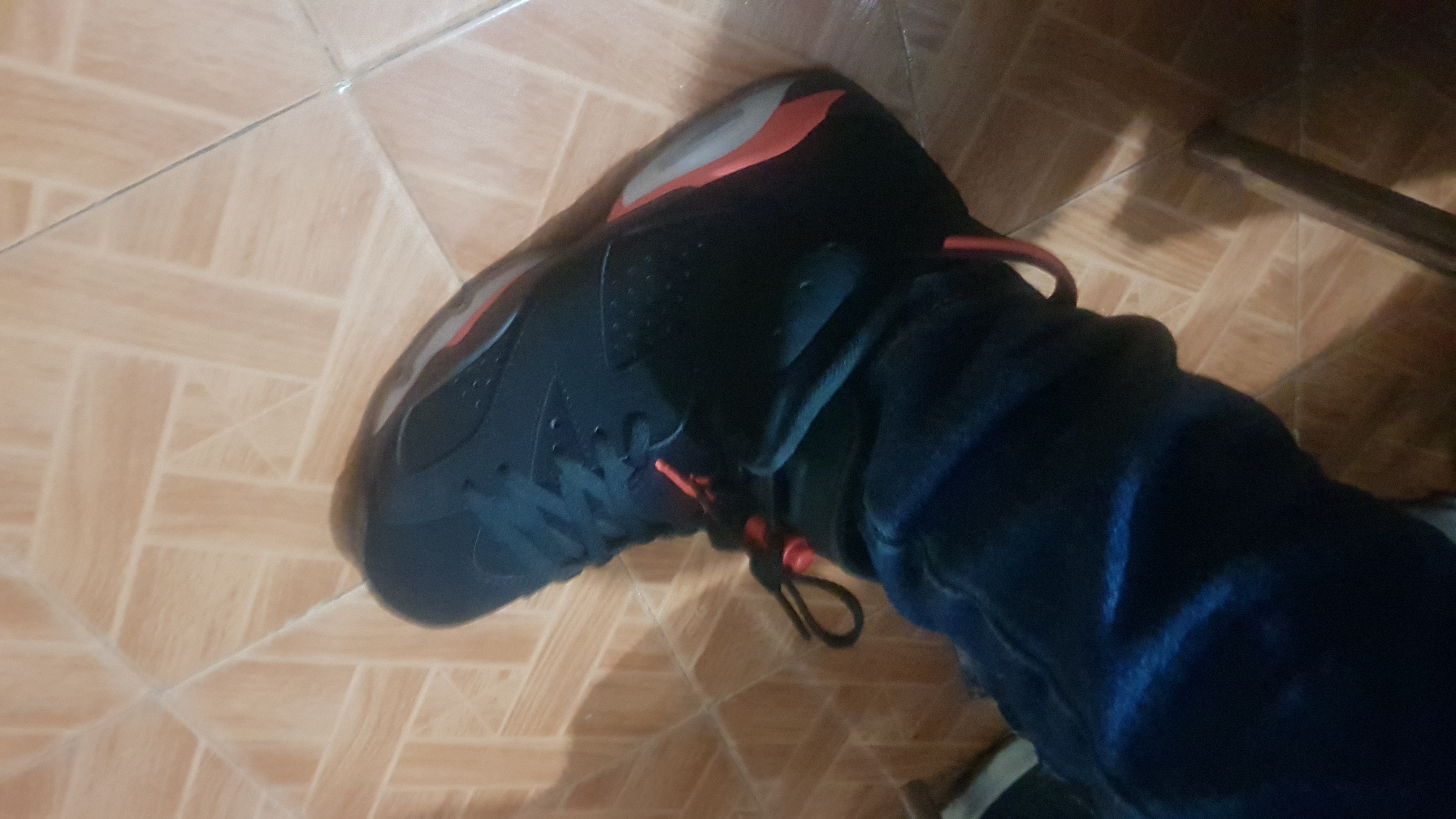 Bstsneaker- Air Jordan 6 Retro Black Infrared (2019) 384664-060  review Maximiliano