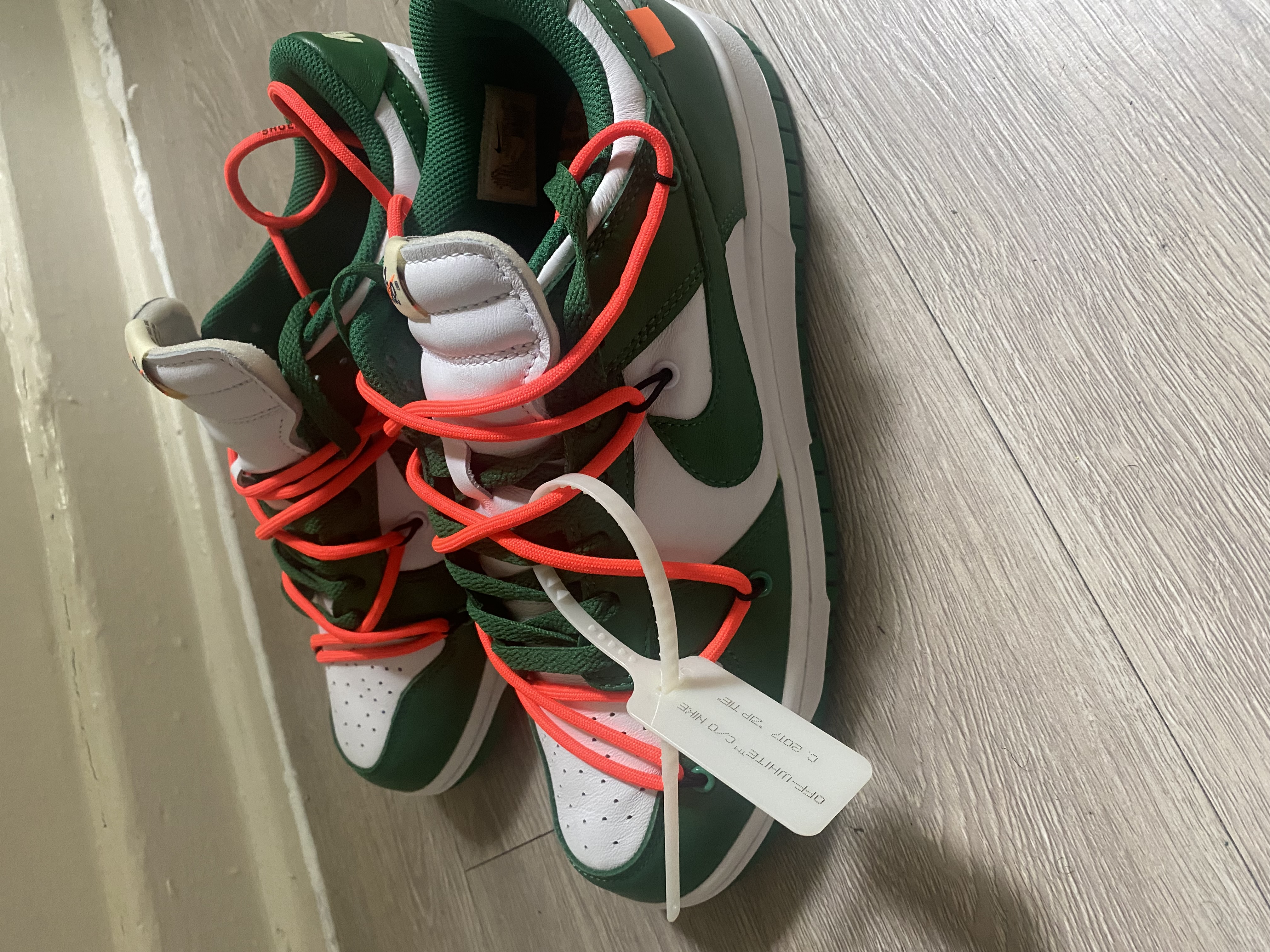 Bstsneaker- Nike Dunk Low Off-White Pine Green CT0856-100  review G 00