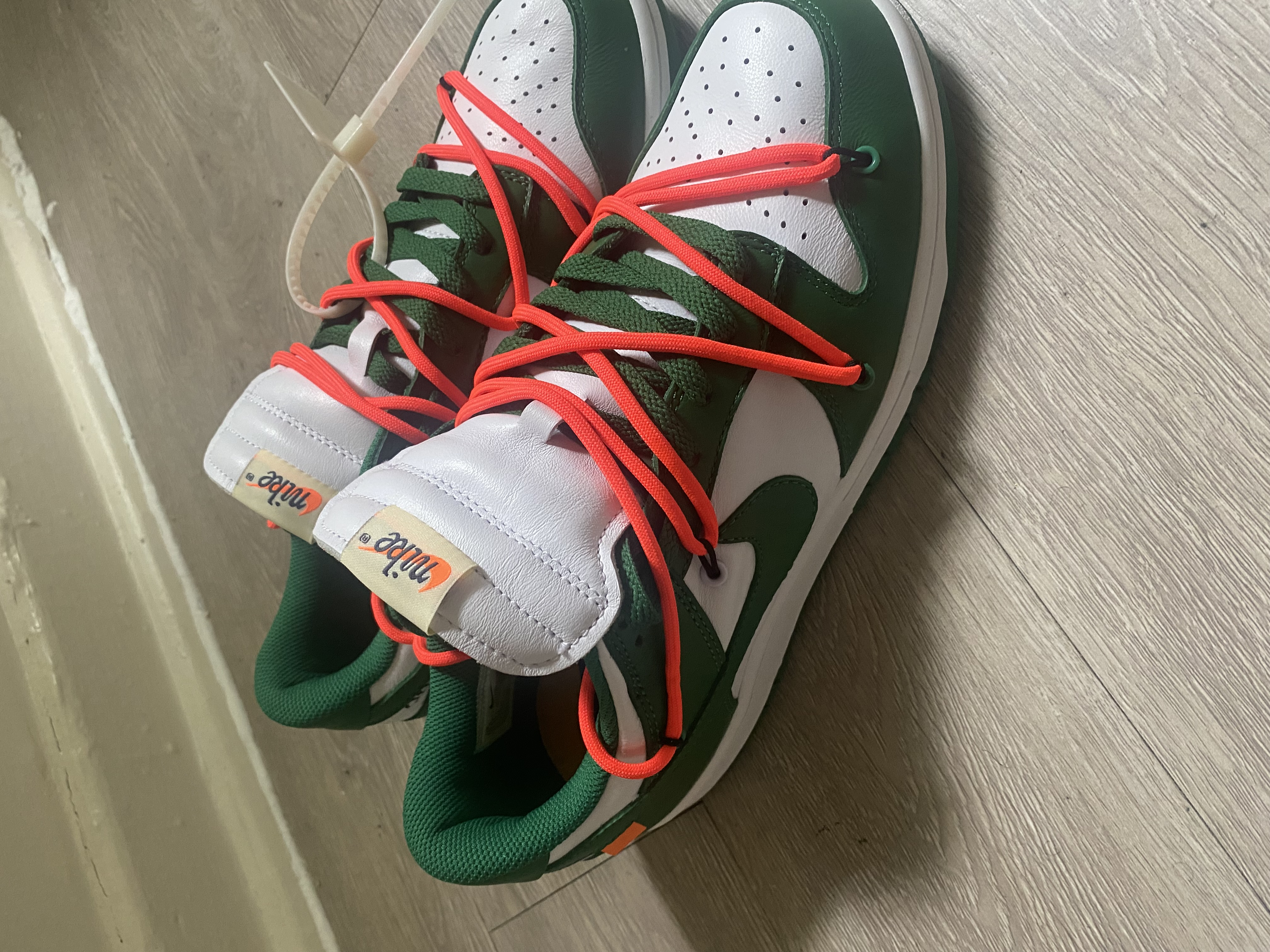 Bstsneaker- Nike Dunk Low Off-White Pine Green CT0856-100  review G 02