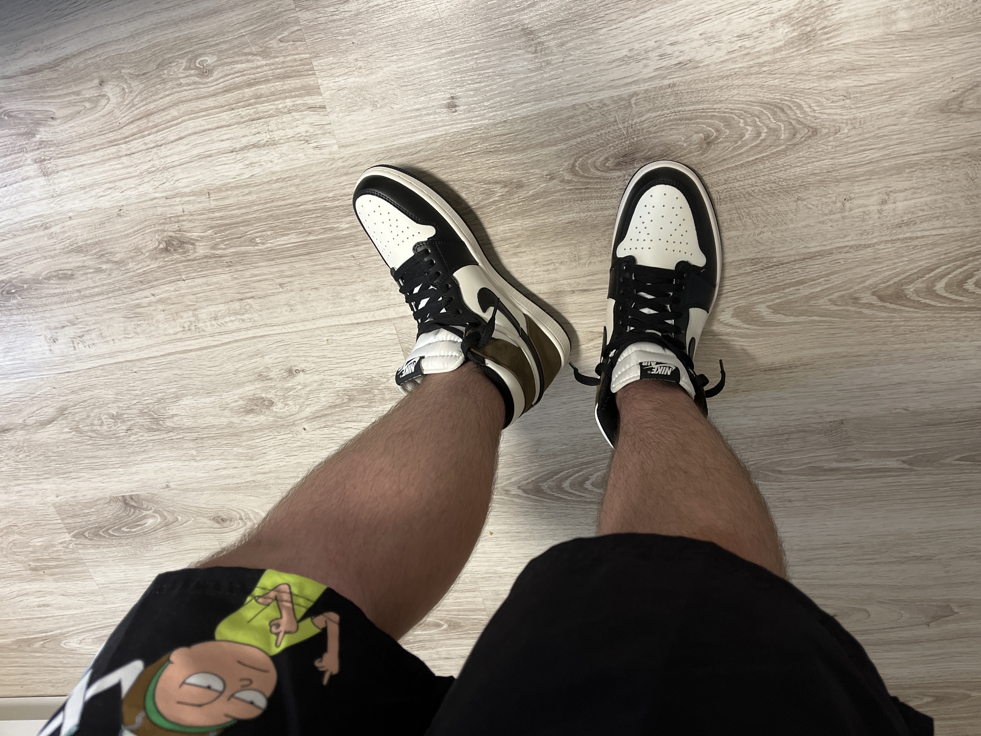 Bstsneaker- Air Jordan 1 Retro High OG Dark Mocha 555088-105 review Kundum Tesar 00