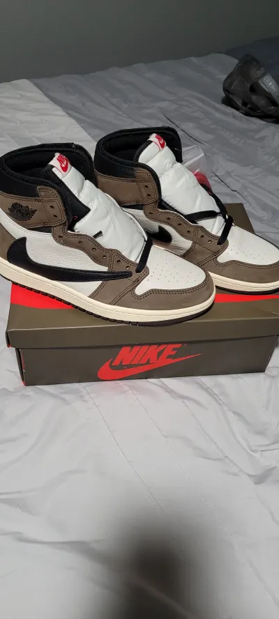 Bstsneaker- Air Jordan 1 Retro High Travis Scott CD4487-100  review Diego