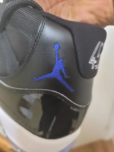  Air Jordan 11 Retro Space Jam (2016) 378037-003  review Douglas 01