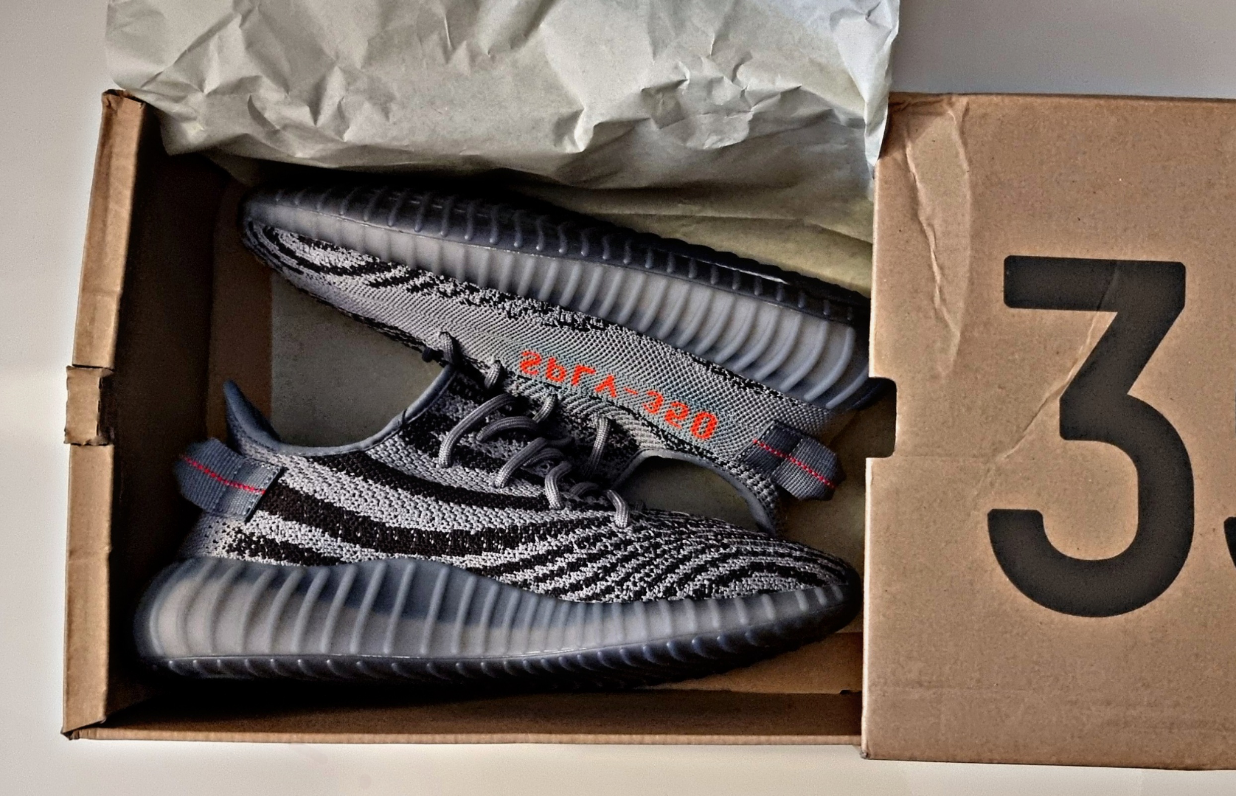 Bstsneaker-  Adidas Yeezy Boost 350 V2 Beluga 2.0 AH2203 review 4
