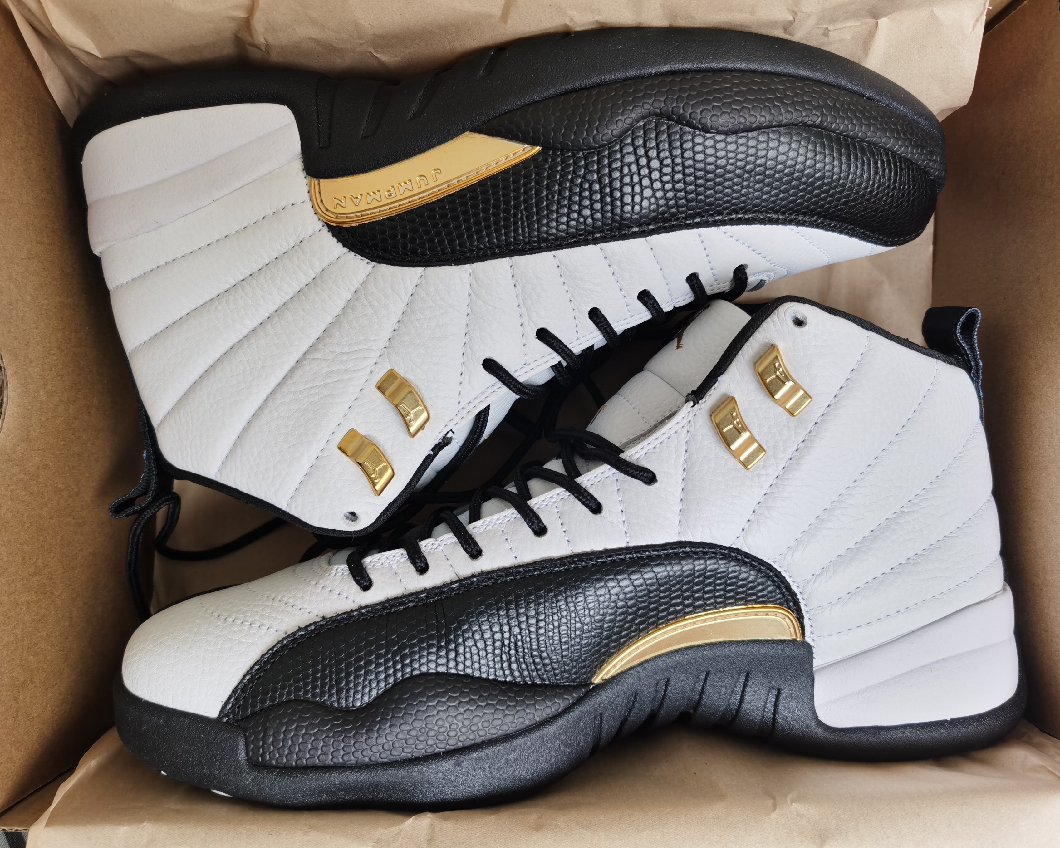 Bstsneaker- Air Jordan 12 Retro Royalty Taxi CT8013-170   review Spence 00