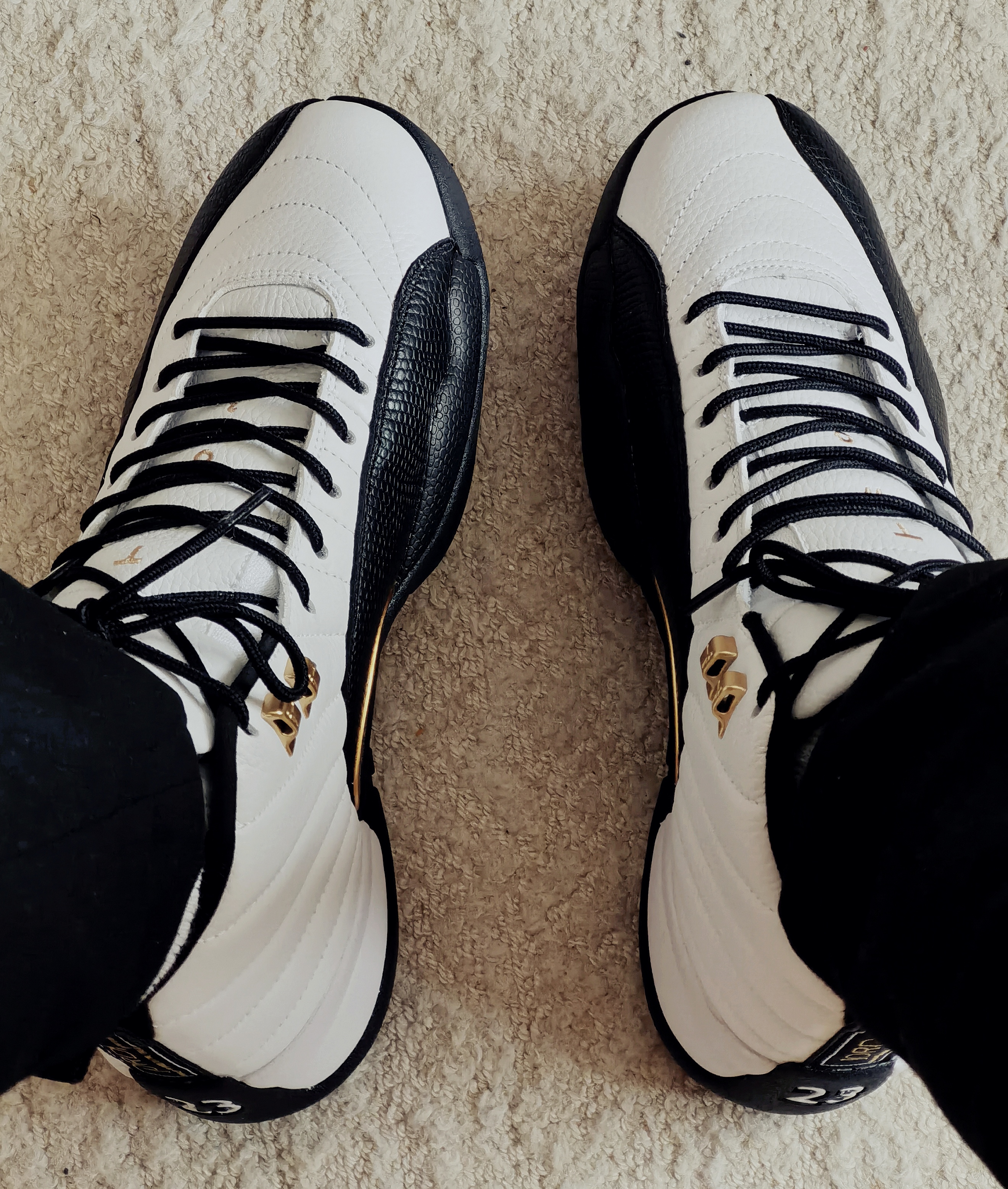 Bstsneaker- Air Jordan 12 Retro Royalty Taxi CT8013-170   review Spence 02