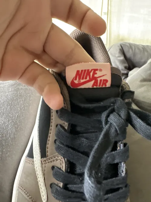 Bstsneaker-  Air Jordan 1 Retro Low OG SP Travis Scott CQ4277-001  review 