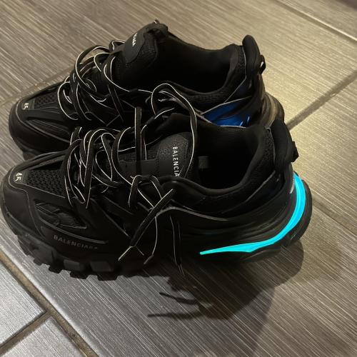 Balenciaga Tess S.Black 555032 W1GB7 1000 (With Led) review Trevon 