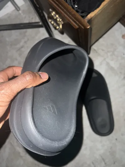 Bstsneaker-Adidas Yeezy Slide Onyx HQ6448 review Size 11 US Men  01