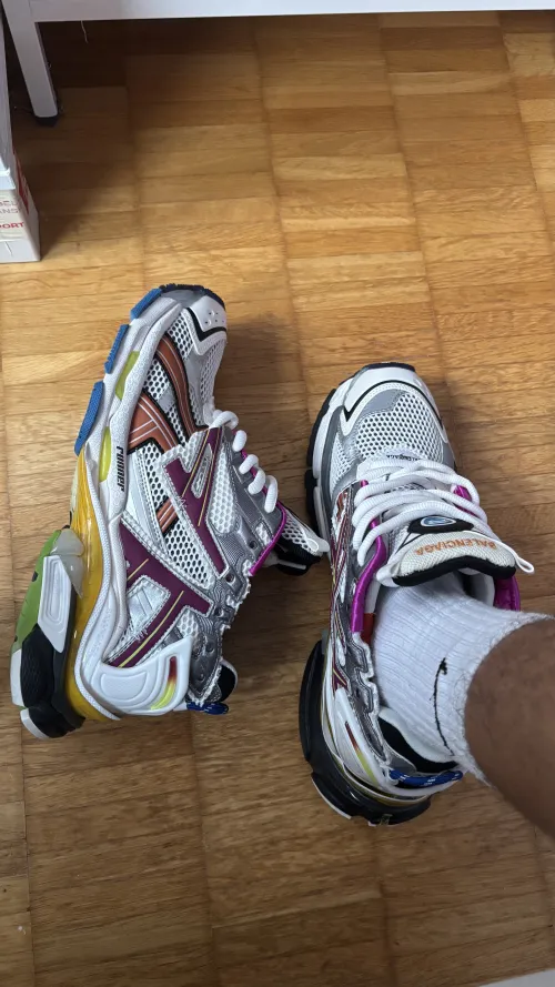 Bstsneaker-Balenciaga Runner Multicolor review 