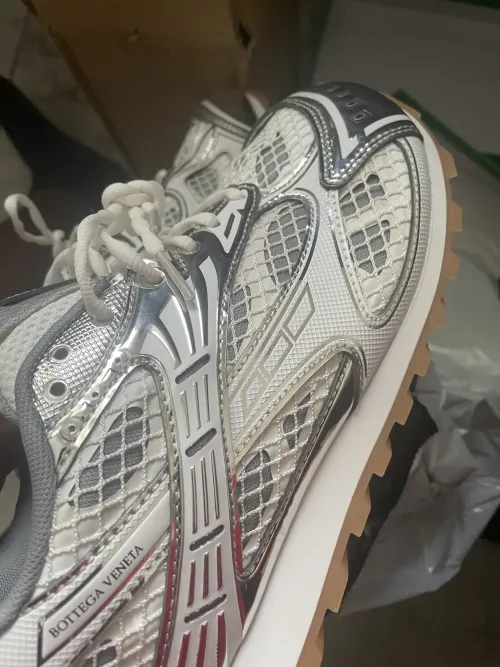 Bstsneaker-Bottega Veneta Orbit Silver review 