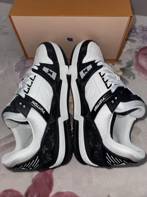 Bstsneaker- Louis Vuitton LV Trainer Black And White Cloth Cover VL1202  review 