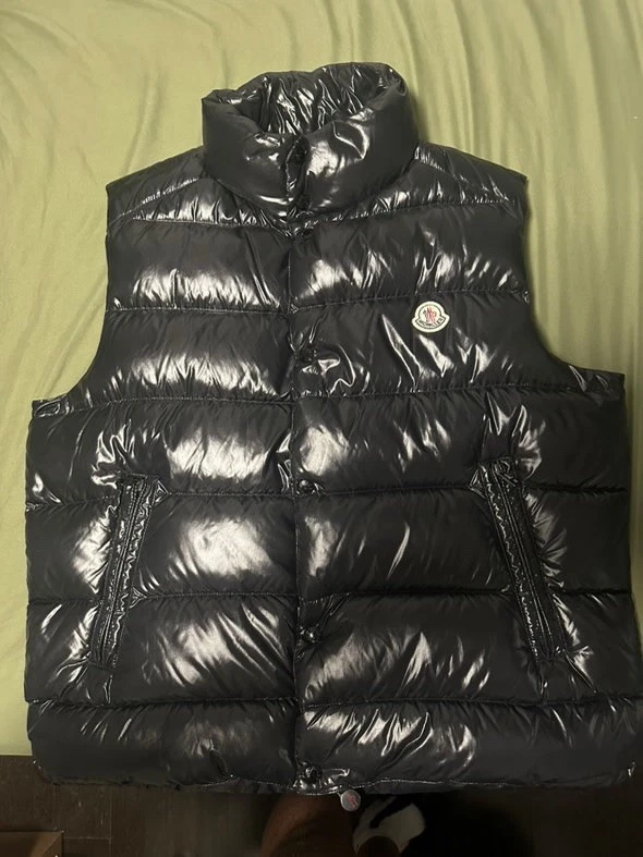 Bstsneaker-Moncler Black Down Vest Jacket 290 review danye 01