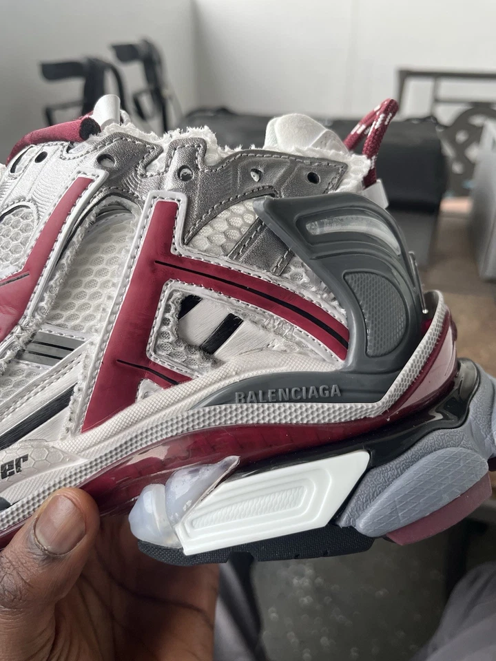 Bstsneaker-Balenciaga Runner Burgundy 677403 W3RB3 9069 review han 00