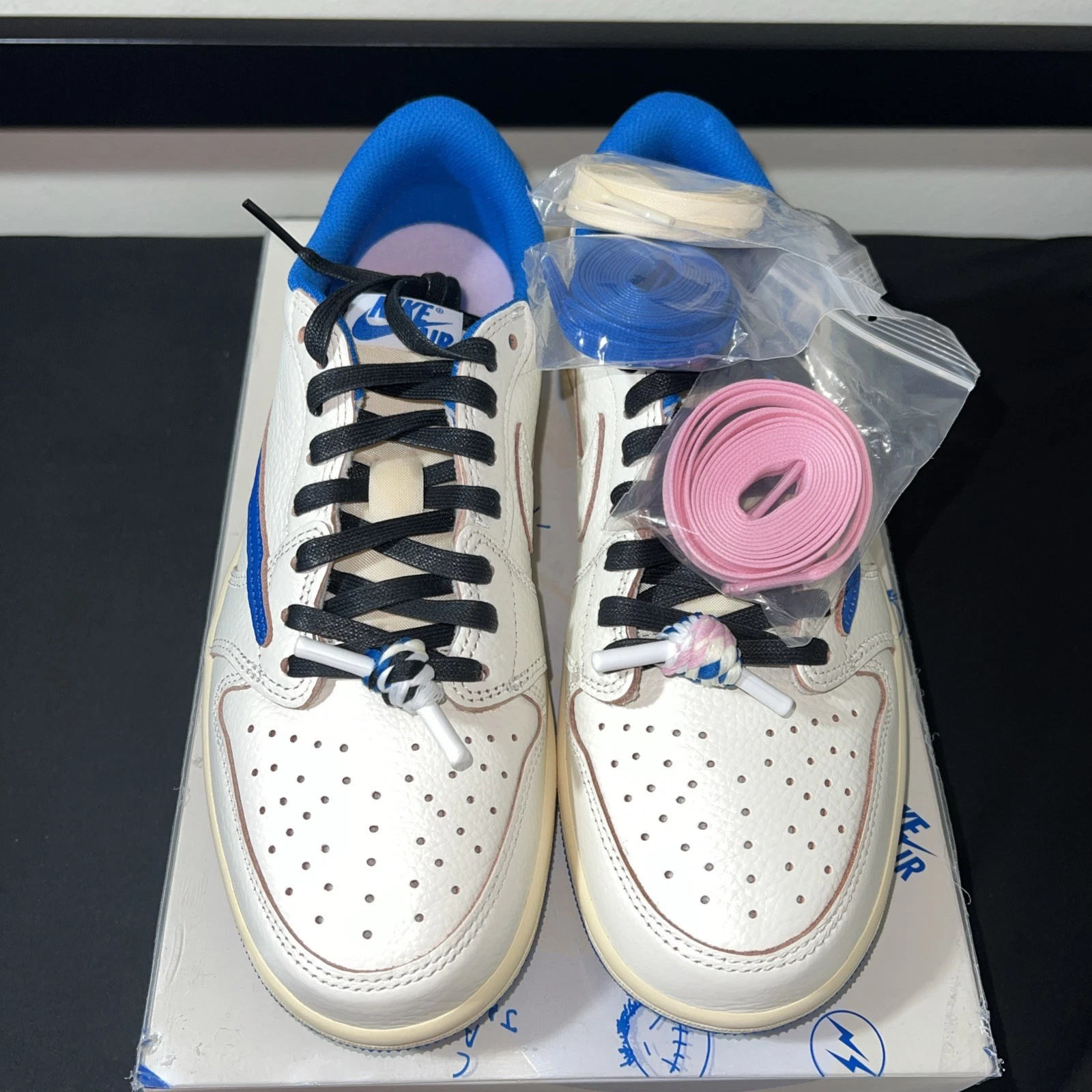 Bstsneaker-Jordan 1 Retro Low OG SP Fragment x Travis Scott Sail Military Blue DM7866-104 review Uuug 00