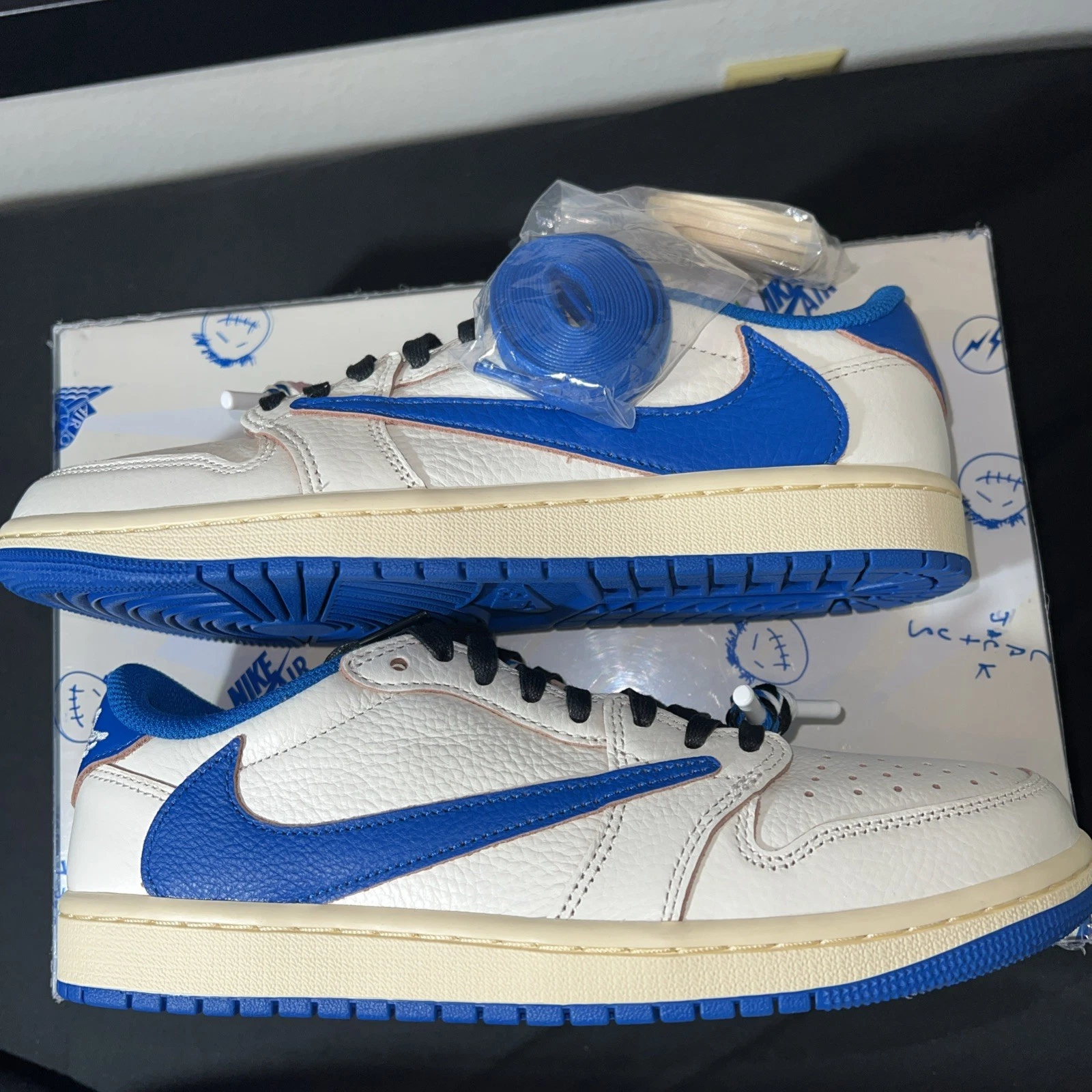Bstsneaker-Jordan 1 Retro Low OG SP Fragment x Travis Scott Sail Military Blue DM7866-104 review Uuug 01