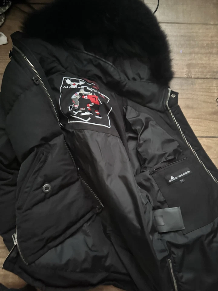 Bstsneaker-Moose Knuckles Mens 3Q Jacket Black 560 review Ayden 01