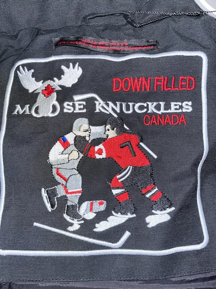 Bstsneaker-Moose Knuckles Mens 3Q Jacket Black 560 review rain 02