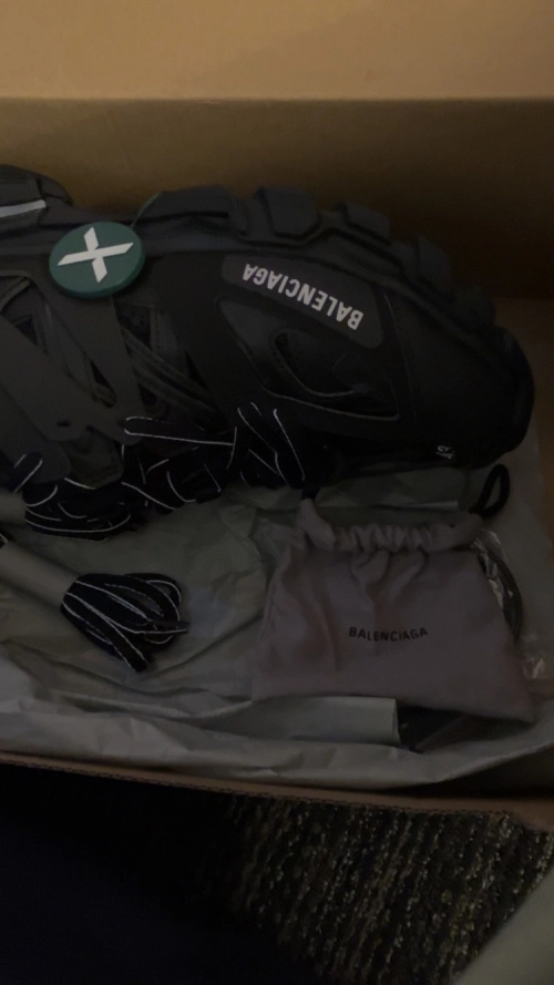 Bstsneaker-Balenciaga Tess S.Black 555032 W1GB7 1000 (With Led) review 