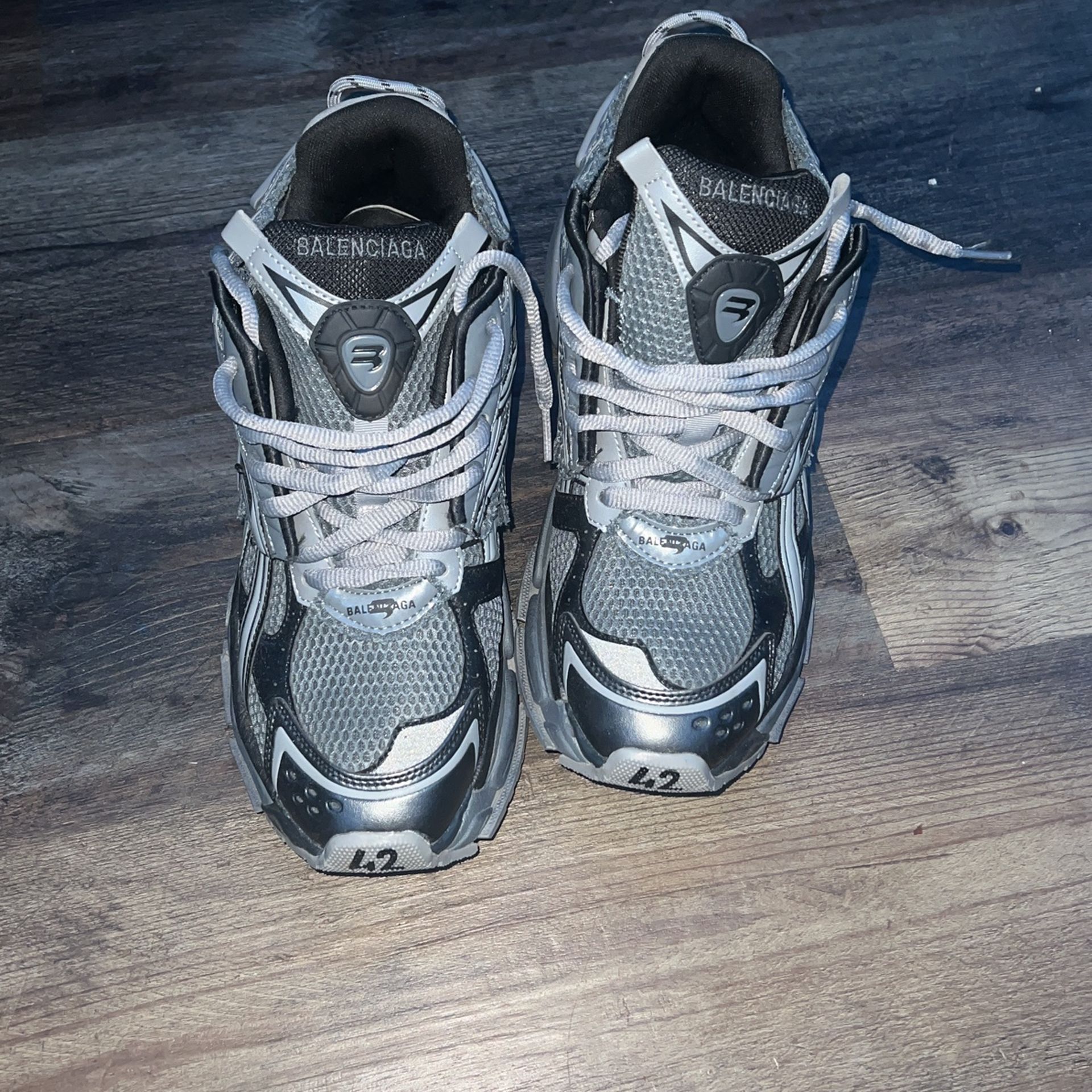 Bstsneaker-Balenciaga Runner Dark Grey Black 677403 W3RBR 1515  review jack 00