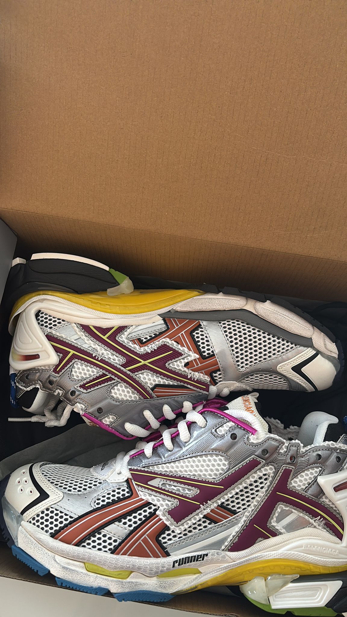 Bstsneaker-Balenciaga Runner Multicolor 677403W3RB68123 / 677402W3RB68123 review 0