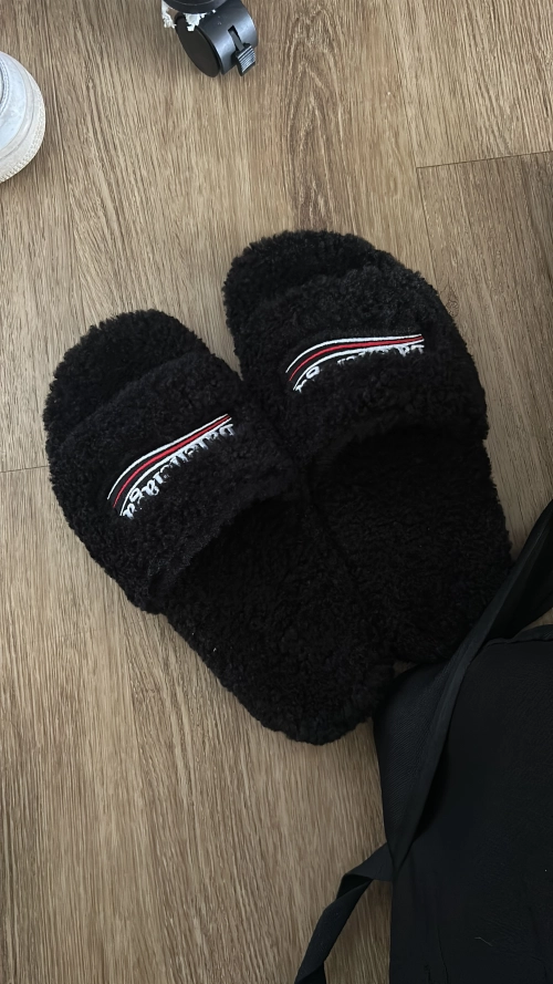 Bstsneaker-Balenciaga Furry Slides Black 654747W2DO11096  review 