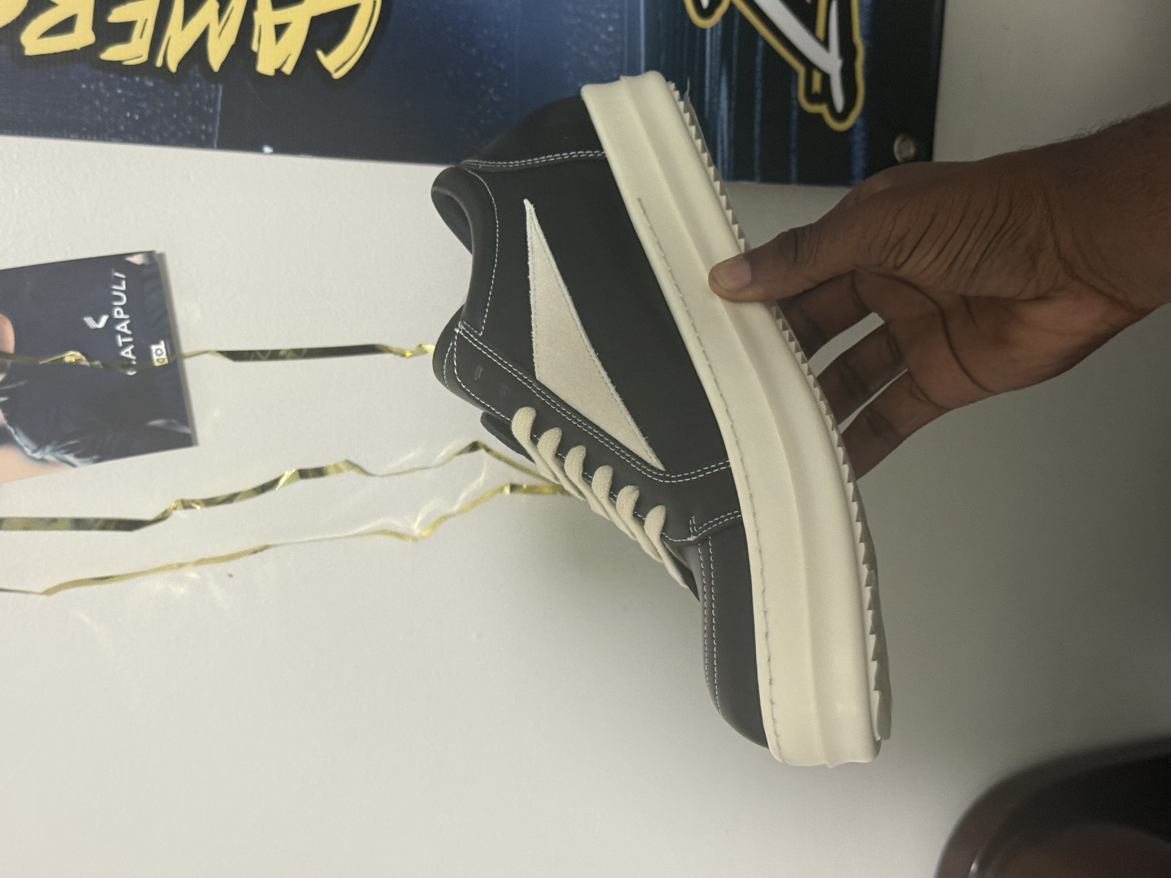 Bstsneaker-Rick Owens Strobe Vintage Low 'Black Milk' (leather) review Cameron Shippy 02