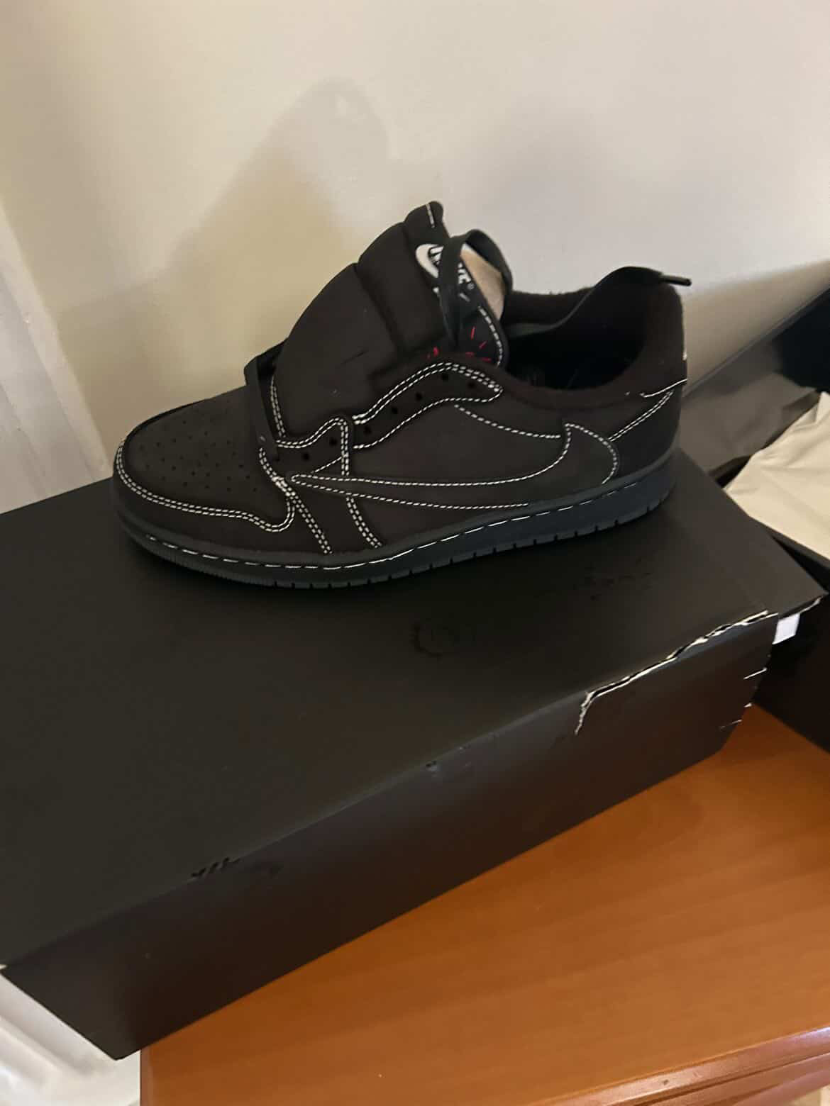 Bstsneaker-Travis Scott x Air Jordan 1 Low Black Phantom DM7866-001  review Nick 01