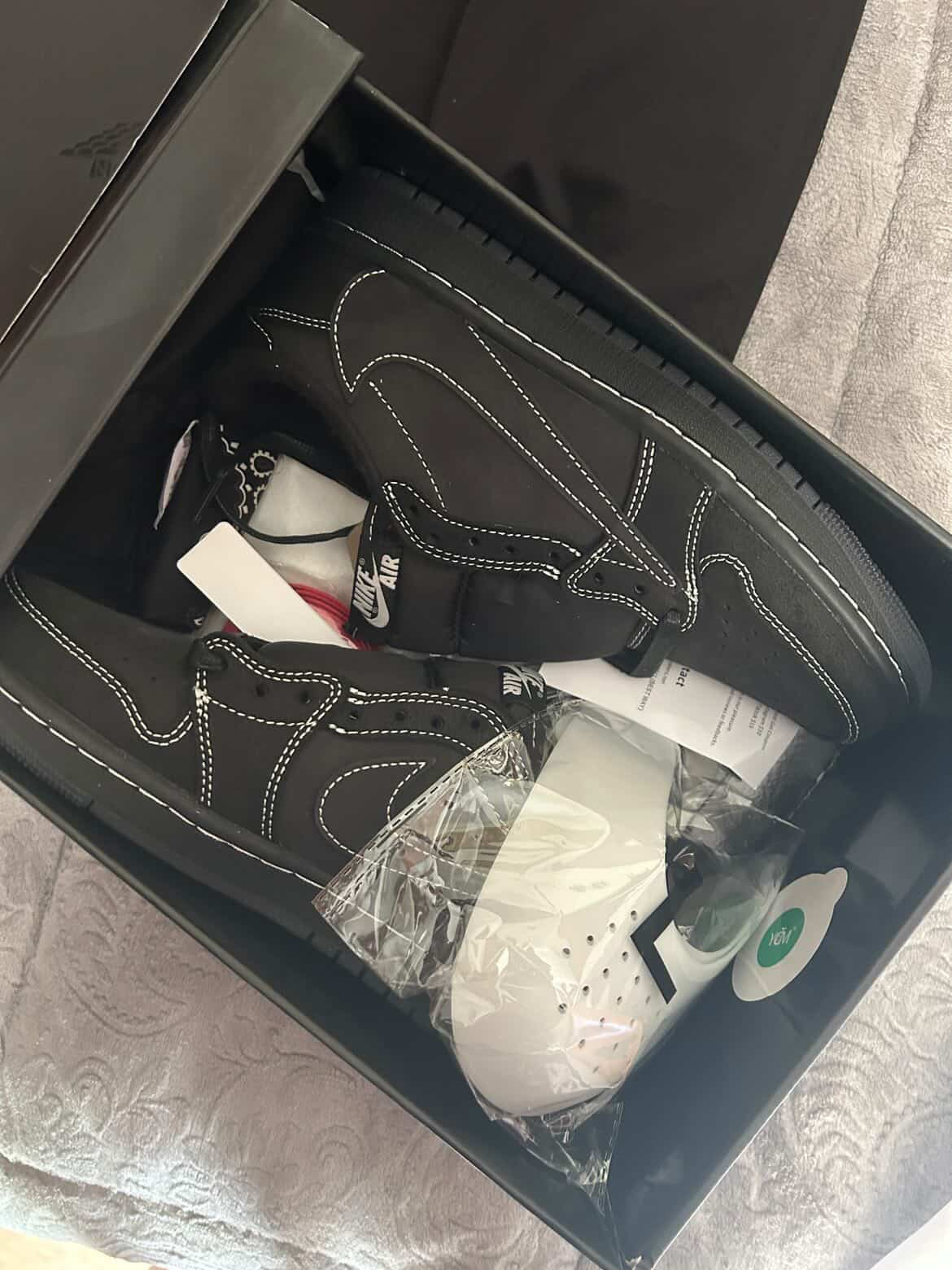 Bstsneaker-Travis Scott x Air Jordan 1 Low Black Phantom DM7866-001  review Nick 02
