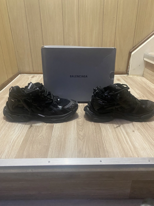 Bstsneaker-Balenciaga Runner Matte Black 2.0 review 