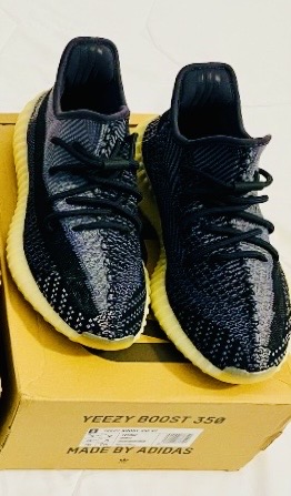 Bstsneaker-Adidas Yeezy Boost 350 V2 Carbon FZ5000  review Luis Daniel Perez