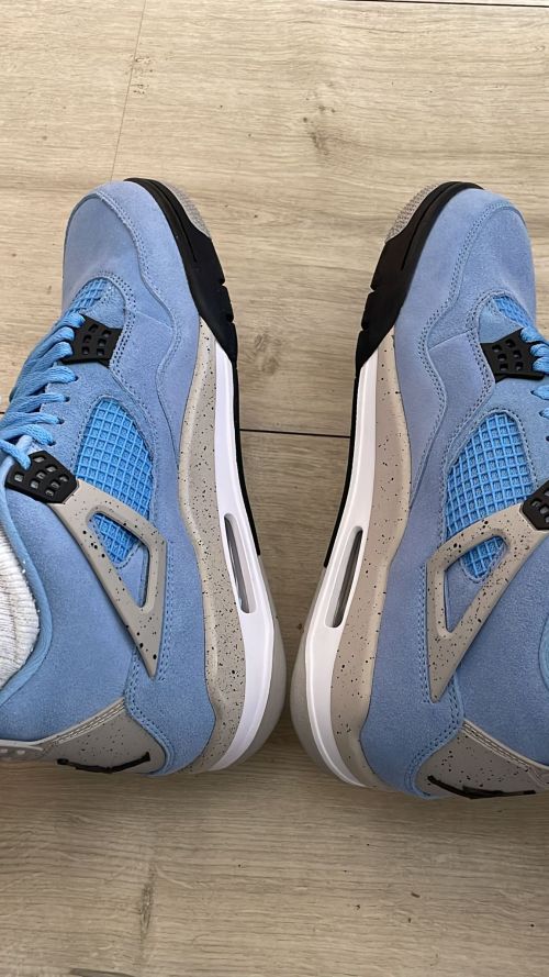 BST sneaker feedback for Jordan 4 University Blue