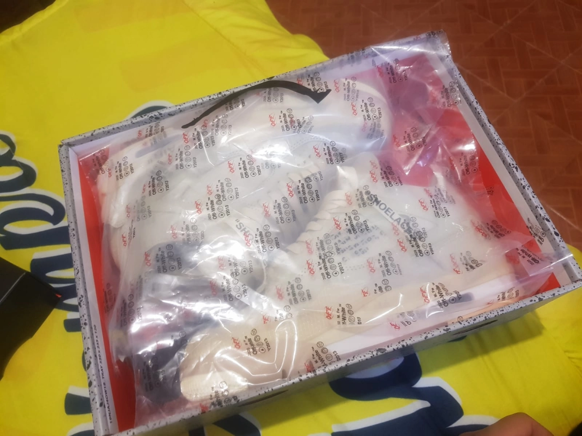 BST sneaker feedback for Jordan 4  Off-White Sail