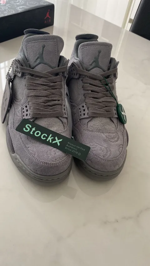 BST sneaker feedback for Jordan 4 KAWS
