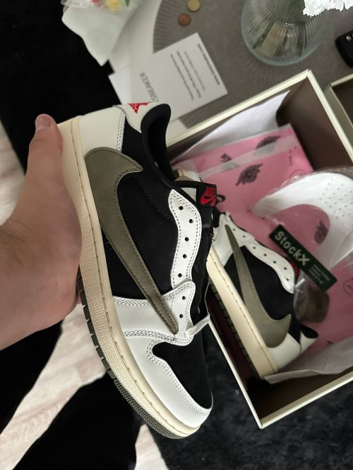 BST sneaker feedback for Air Jordan 1 Low OG SP Travis Scott Olive