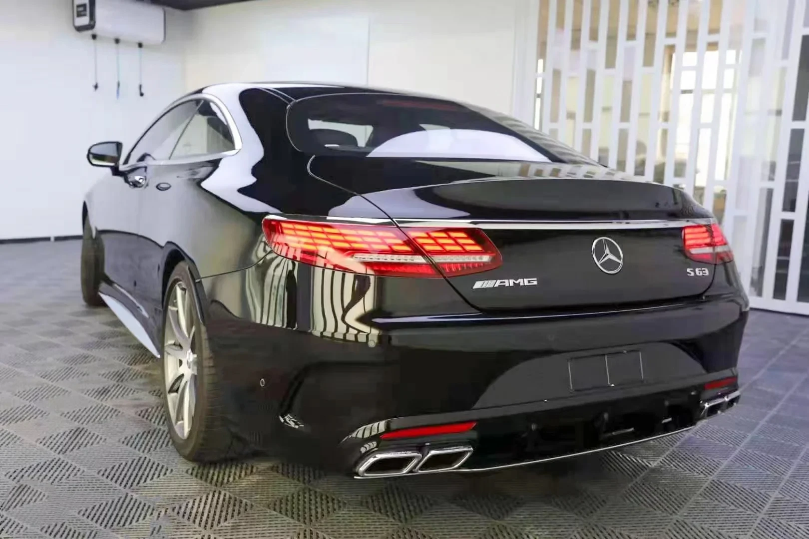 Glossy Metallic Black Vinyl Car Wrap K-1801