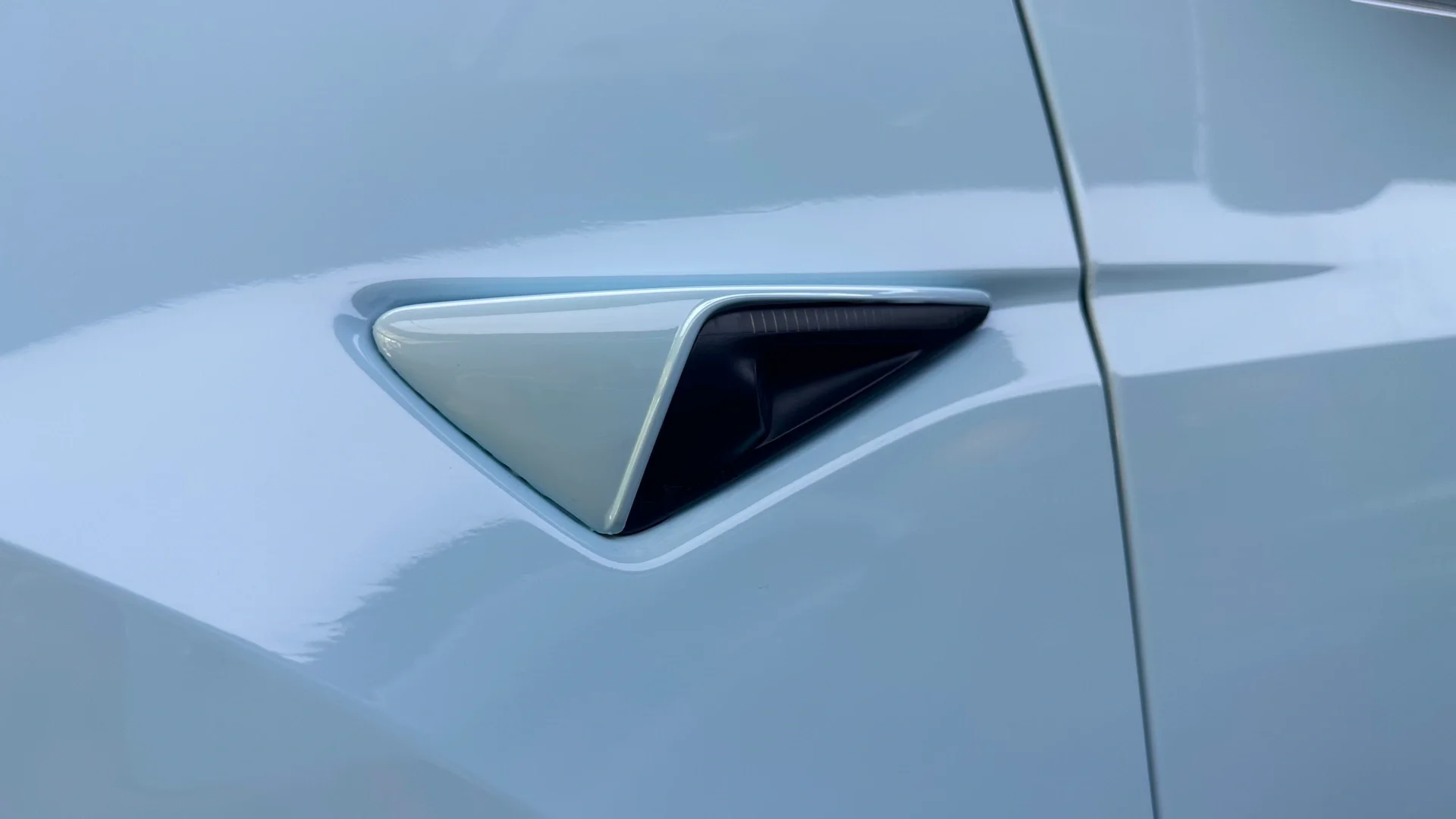 Glossy Ice Blue Vinyl Car Wrap K-1914