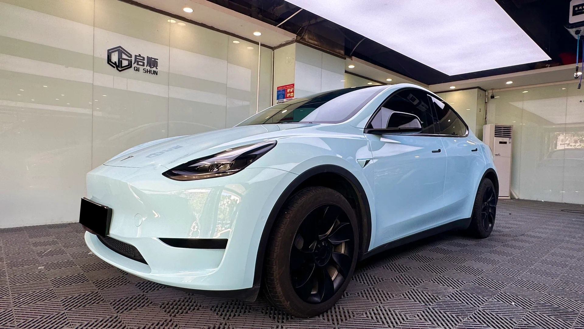 Glossy Ice Blue Vinyl Car Wrap K-1914