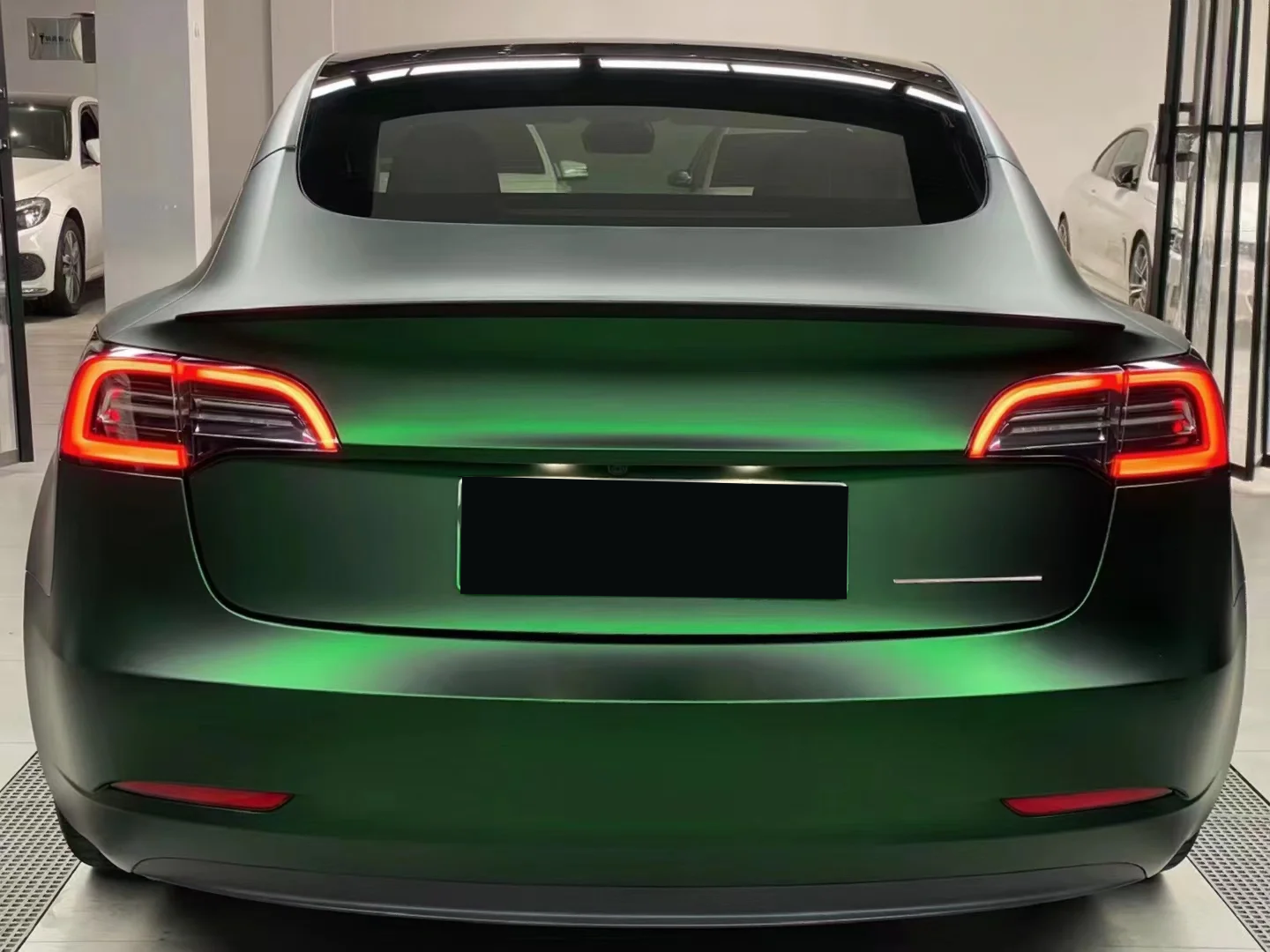 Matte Chrome Venom Green Vinyl Car Wrap K-1211