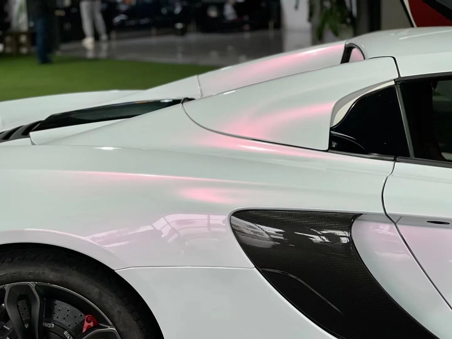 Glossy White to Red Vinyl Car Wrap K-9302